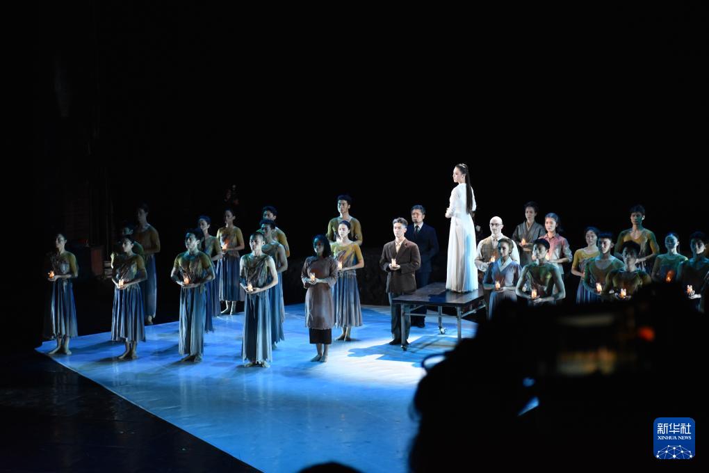 “軍國主義曾把人變成殺戮機器”——反映南京大屠殺史實舞劇《記憶深處》在法國巴黎演出側記 “軍國主義曾把人變成殺戮機器”——反映南京大屠殺史實舞劇《記憶深處》在法國巴黎演出側記