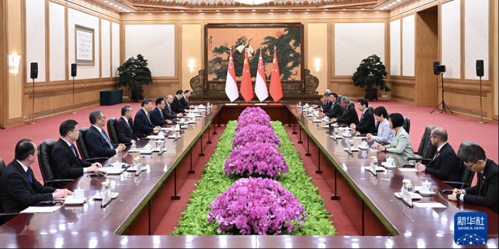 習近平會見新加坡總理黃循財