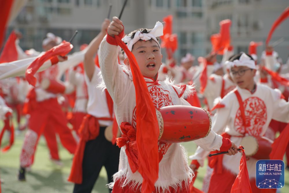 春光作序 運動迎接夏的暖陽