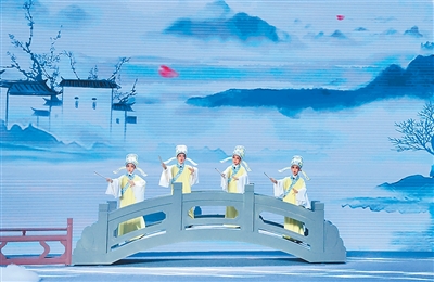 搭起“連心橋” 鋪就“融合路”