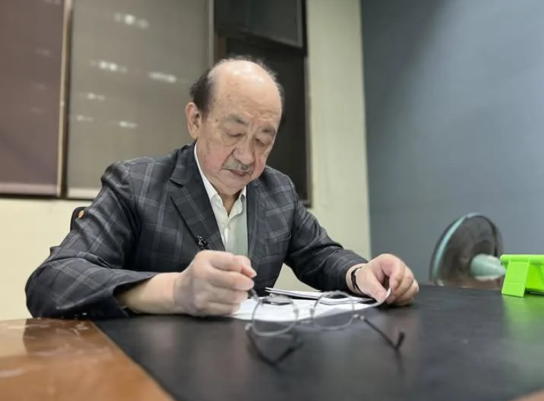 柯建銘喊“大罷免大成功”視頻被翻出 臺網友諷：夢裏大成功，夢醒大成空