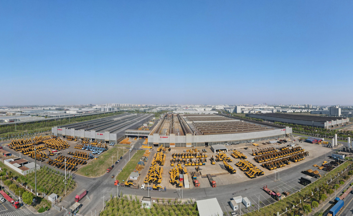 為基本實現社會主義現代化奠定更加堅實的基礎——《中共中央關於制定國民經濟和社會發展第十五個五年規劃的建議》誕生記