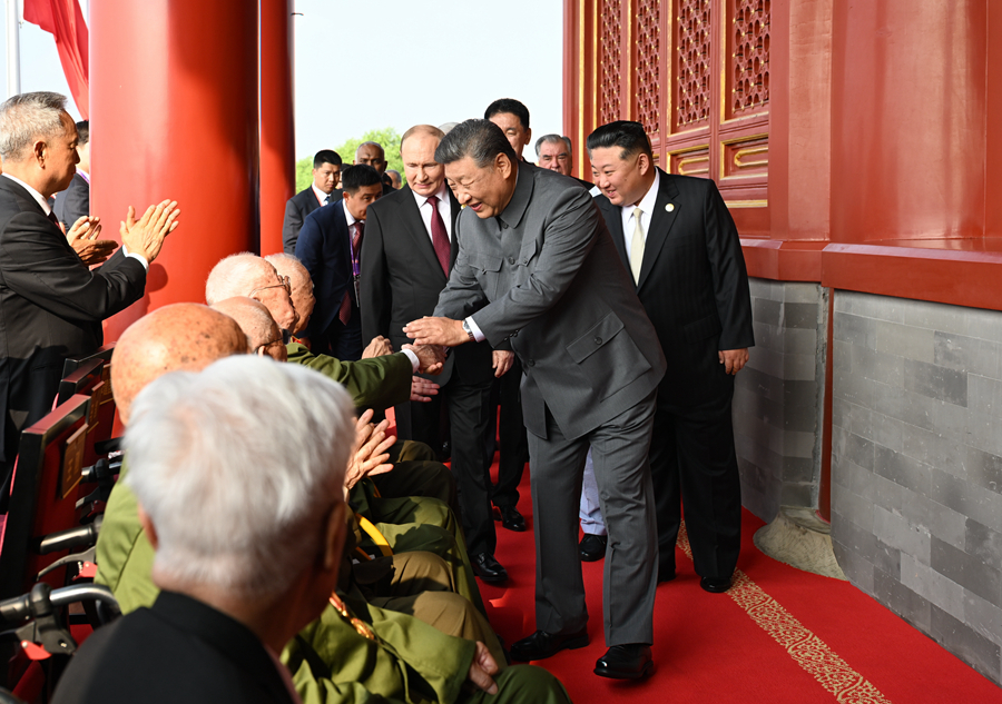 紀念中國人民抗日戰爭暨世界反法西斯戰爭勝利80週年大會在京隆重舉行 習近平發表重要講話並檢閱受閱部隊
