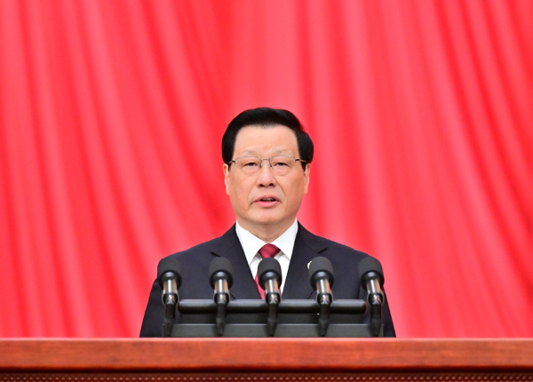 十四屆全國人大四次會議舉行第二次全體會議 習近平等出席