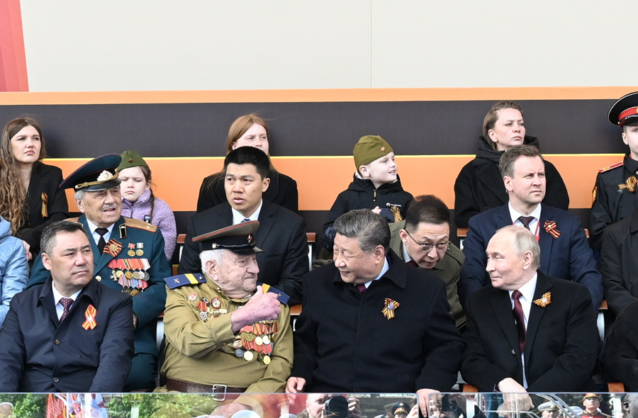 習近平出席俄羅斯紀念蘇聯偉大衛國戰爭勝利80週年慶典