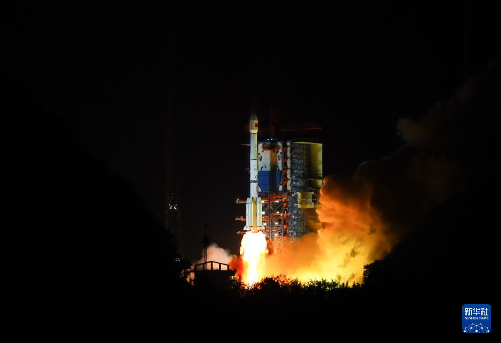 中國成功發射通信技術試驗衛星十七號