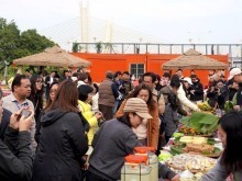 “唄儂一家親”：臺胞在廣西崇左共迎新春