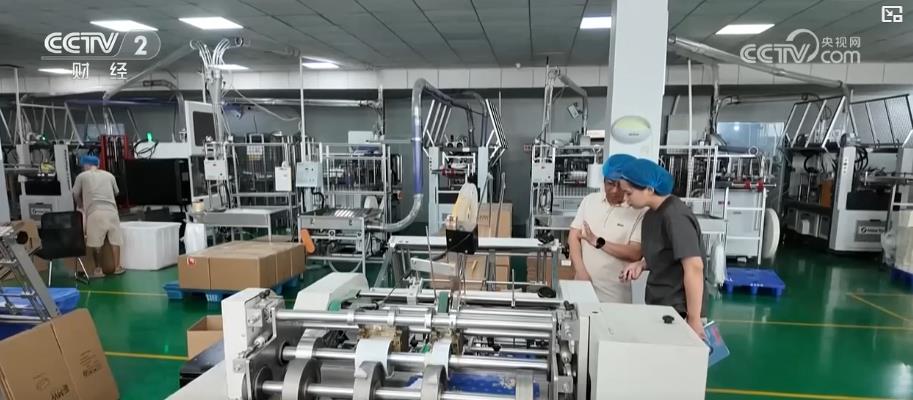 國際訂單回流 外貿企業“火力全開”趕訂單、拓市場