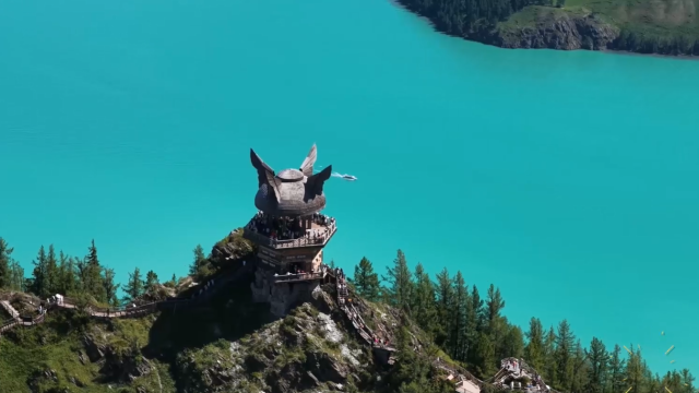 登觀魚臺 俯瞰喀納斯湖美景