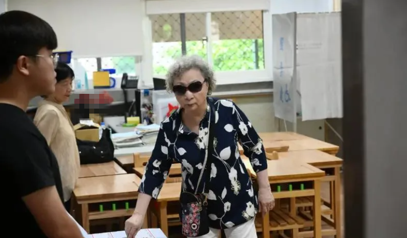 二次“大罷免”民進黨改採“精準打擊”？藍喊“一席不能少”綠也有人喊停