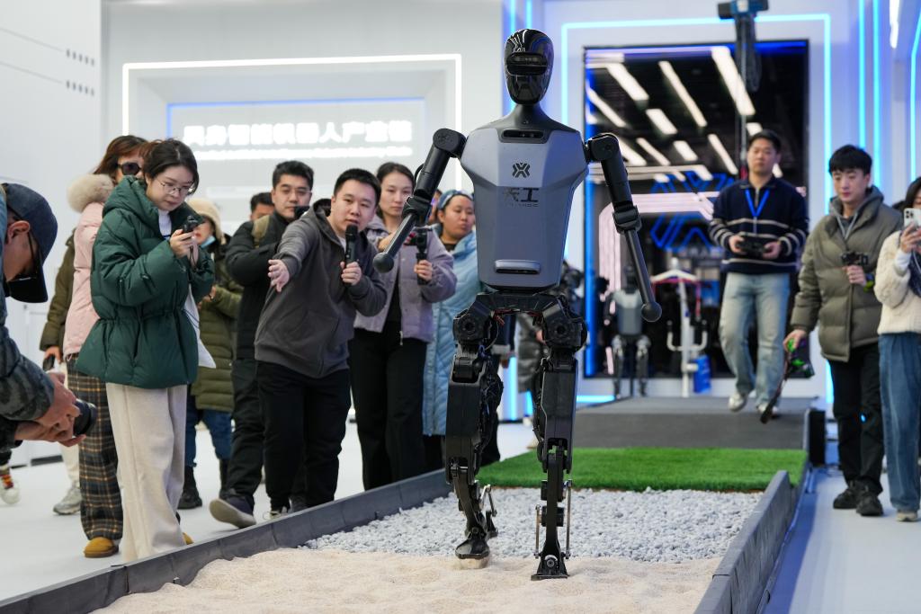 是競技賽事，更是科技測試——全球首次人機共跑馬拉松看點探析