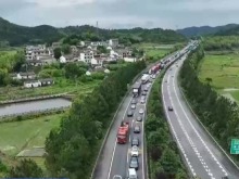 假日裏的中國生機勃勃 “人享其行 物暢其流”美好願景加快實現