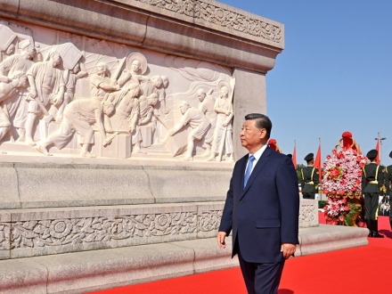 烈士紀念日向人民英雄敬獻花籃儀式在京隆重舉行 習近平等黨和國家領導人出席
