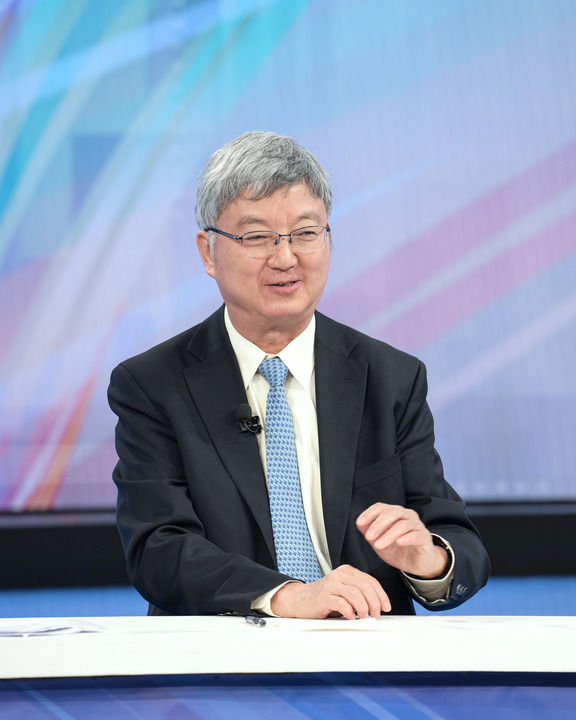讓民營企業在廣闊前景中大顯身手——“中國經濟圓桌會”共話民營企業新發展