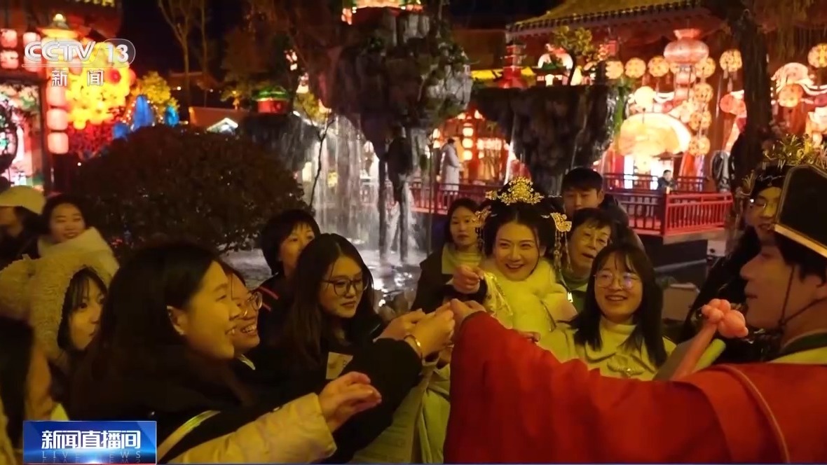 中式主題樂園火爆出圈 背後藏著這些“小巧思”