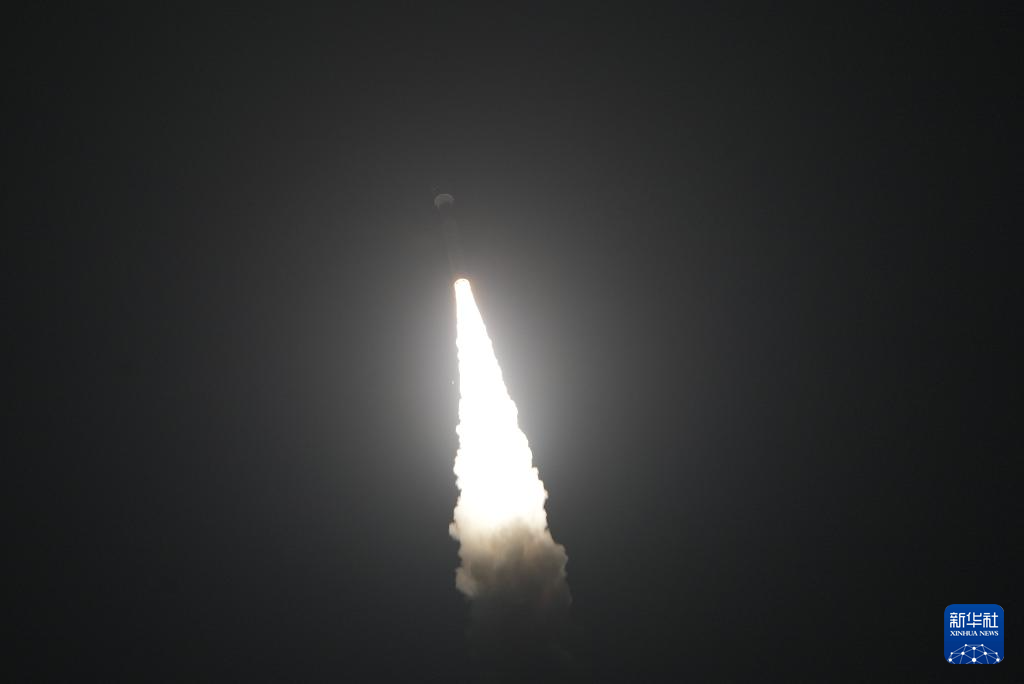 中國成功發射微厘空間02組衛星