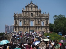 岑浩輝:人員往來惠澳政策為澳門發展注入新動能 岑浩輝:人員往來惠澳政策為澳門發展注入新動能