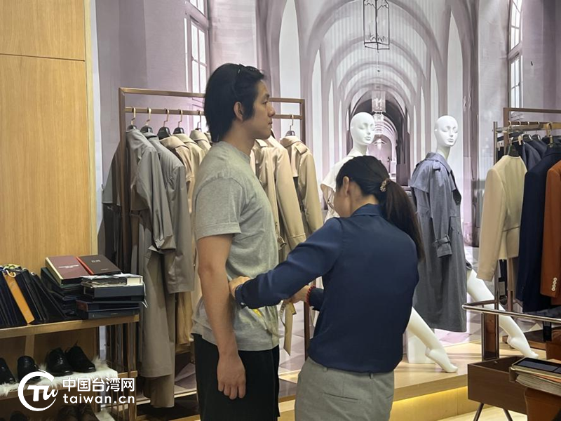 “精彩青島我來了”兩岸媒體青島行 從服裝智造到高鐵裝備 見證大陸硬核實力