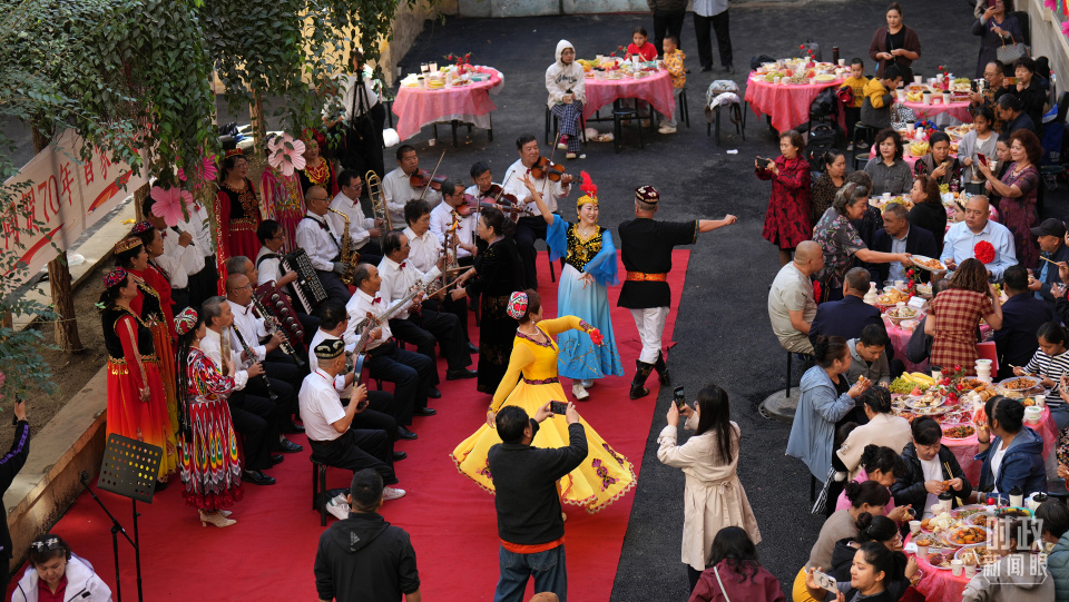 時政新聞眼丨歷史性的新疆之行開啟,傳遞哪些重要信息 時政新聞眼丨歷史性的新疆之行開啟,傳遞哪些重要信息