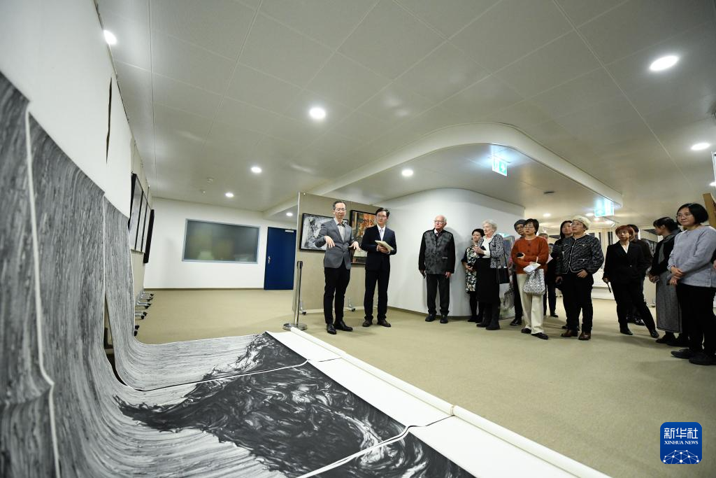 中國當代紙本藝術展在瑞士伯爾尼舉辦