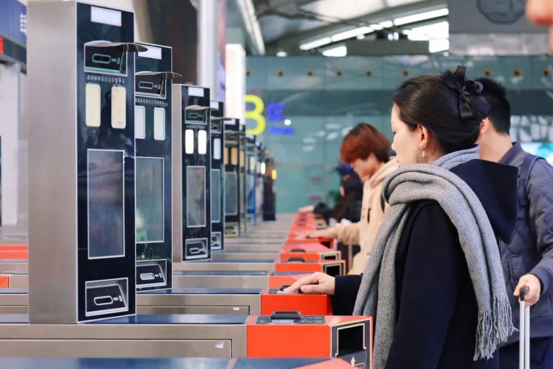 一天跑300多列復興號！這條高鐵調圖後到底有多忙？