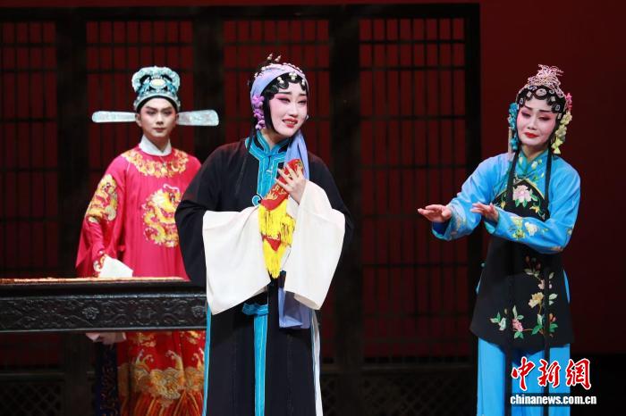 經典黃梅戲《羅帕記》《女駙馬》亮相香港