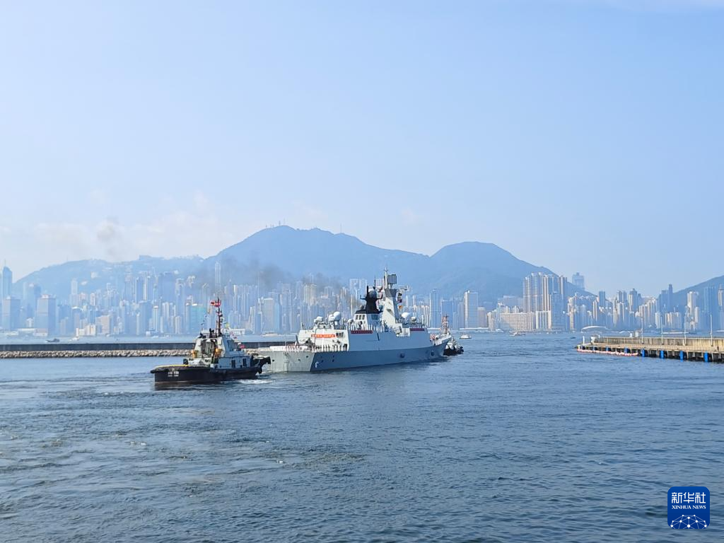 海軍山東艦航母編隊圓滿結束訪問離開香港