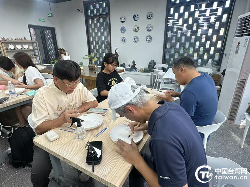 跨越海峽的青瓷之約！台灣陶瓷手工藝人在龍泉邂逅文化之美