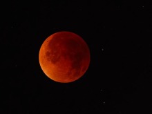 血月招災？別讓迷信辜負了宇宙級浪漫