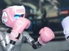 現實版“機甲大戰”超熱血 一起“探班”人形機器人格鬥訓練現場_fororder_截圖錄屏_選擇區域_20250526112951