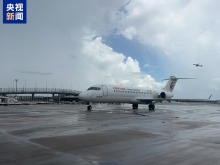 國産飛機C909商業航班成功首飛澳門