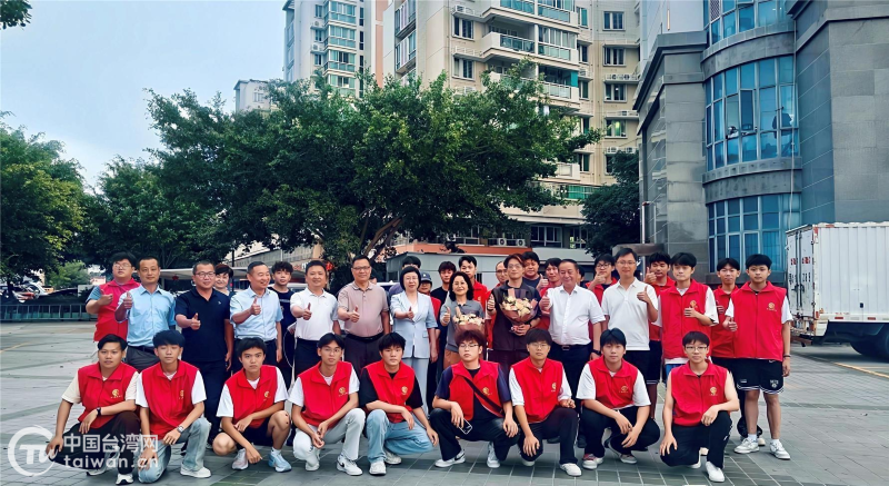 汕頭市英歌隊首次赴臺演出圓滿成功載譽歸來