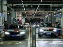 “粵車南下”暢通行 大灣區融合“零距離” “粵車南下”暢通行 大灣區融合“零距離”