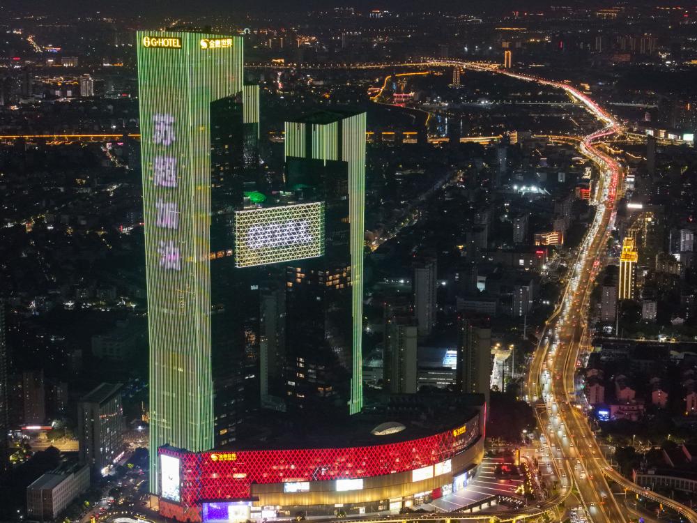 從春到秋 蘇超流量、銷量、能量的三重交響