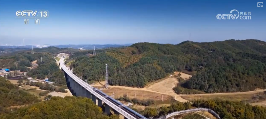 1623.9億元、263.2萬億元、506億人次，活躍！“數”看中國經濟三季報