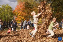 紐約秋日節吸引遊人
