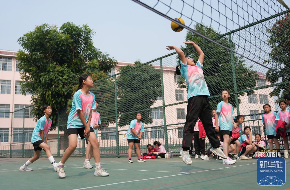 春光作序 運動迎接夏的暖陽