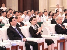 吳璽出席第十七屆“重慶·台灣周”活動開幕式