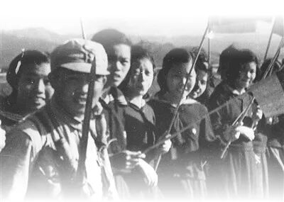 把握歷史大勢 共創美好未來（觀滄海）