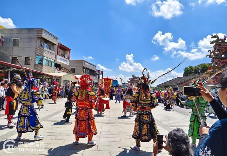 汕頭市英歌隊首次赴臺演出圓滿成功載譽歸來