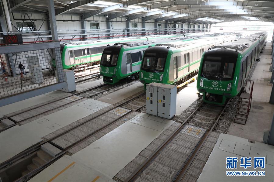 “我很自豪能成為河內輕軌駕駛員”