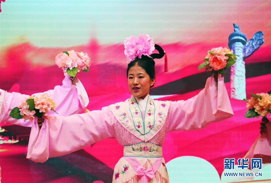 香港戲劇界舉行聯歡宴會慶祝新中國成立70週年