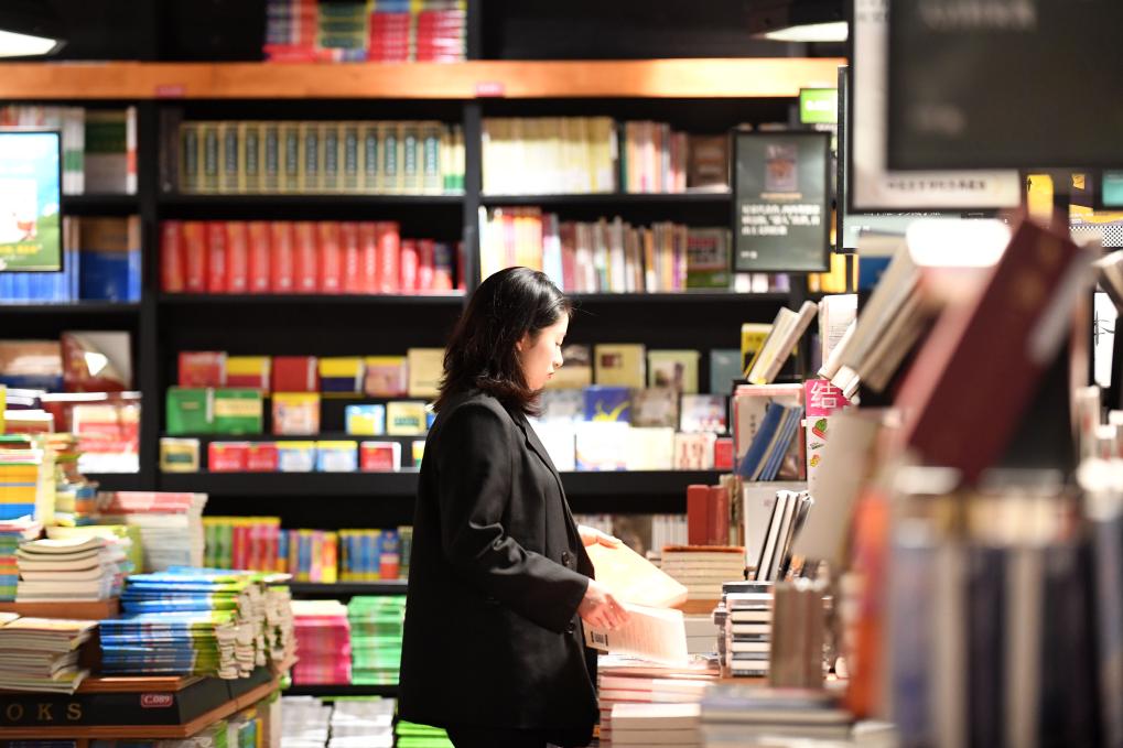文趣、意趣、閒趣——從書架上看中國人的閱讀生活