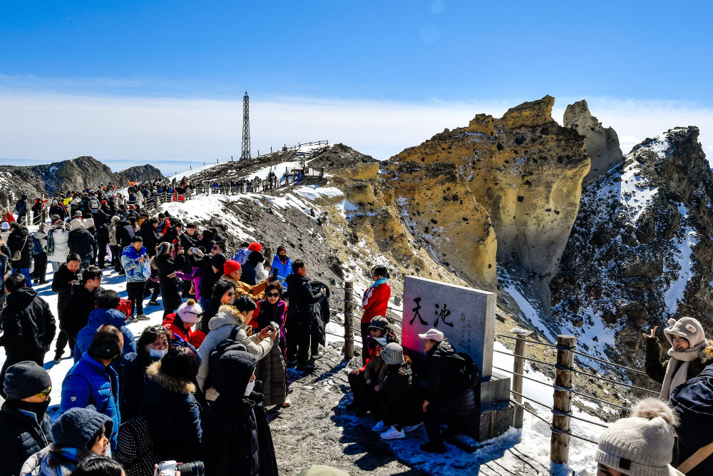 念好“山字經” 奏響“四季歌”——長白山區域旅遊業高品質發展實踐