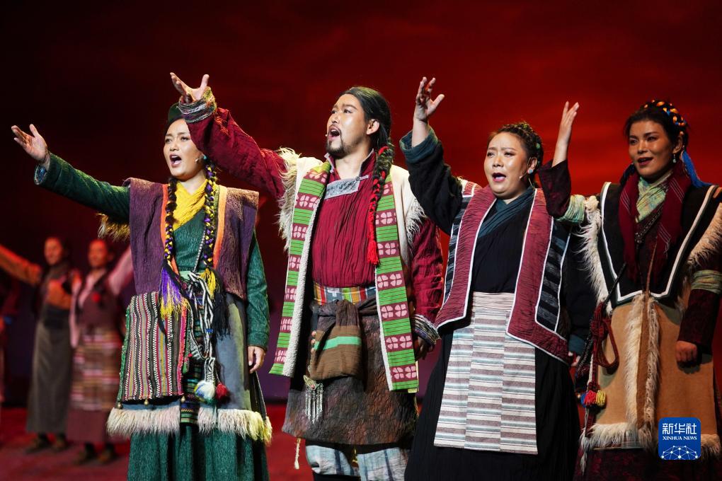 “中國西藏文化周”走進香港 民族歌舞劇《天邊格桑花》廣受歡迎