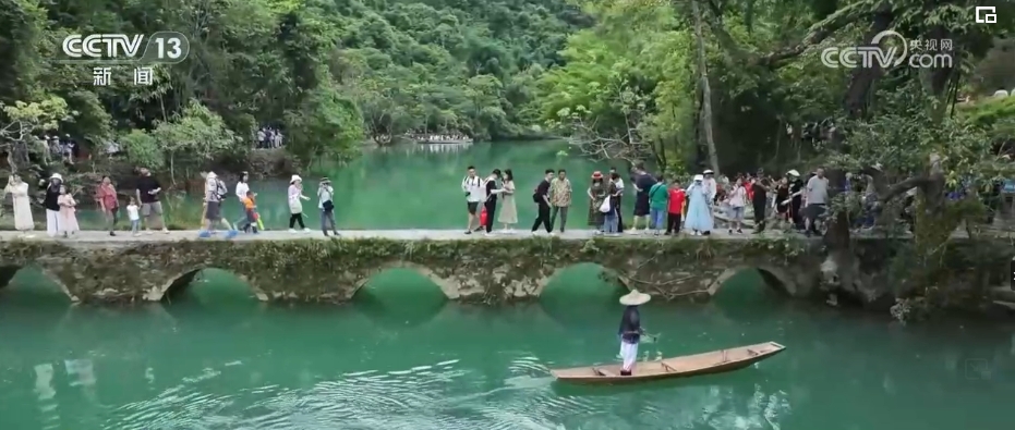 山清水秀引客來 綠水青山生態願景成為生活美景