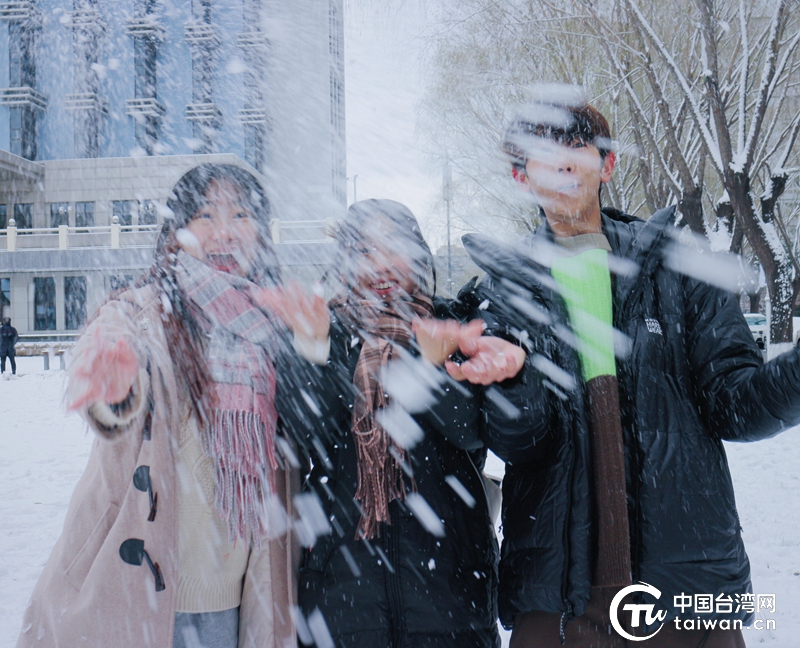 號外丨當我們的青春與京城大雪“花式邂逅”