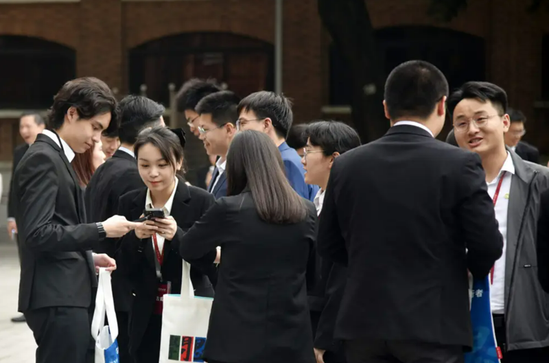 元宵節前夕，40名“大九學堂”青年抵京參訪，對團圓的渴望在這一刻具象化