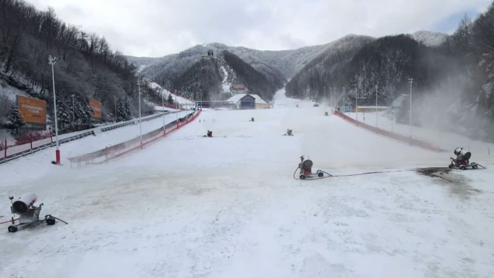 “冰雪奇緣”點燃冬日經濟新熱潮