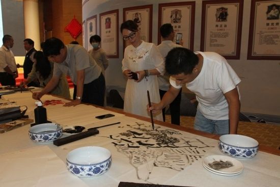 兩岸雲端筆會 祝福共同家園